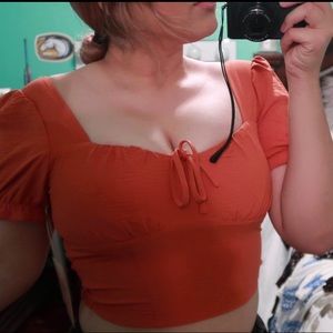 coral puff sleeve crop top